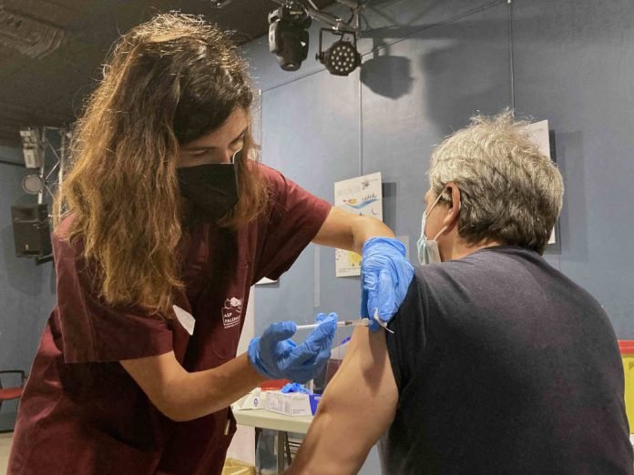vaccini nei quartieri popolari