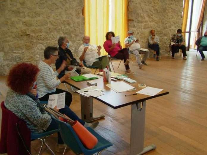 Alfio Foti al centro nel corso di una riunione preparatoria per la Convenzione dei diritti sul Mediterraneo