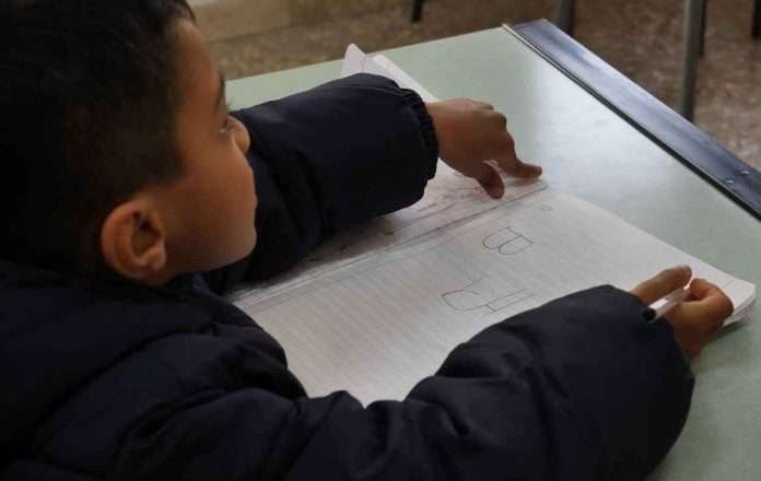 Una scuola bengalese nel quartiere Noce