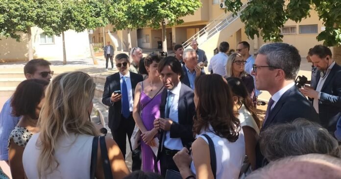 Ferrandelli allo Zen 2 con la Commissione Hous