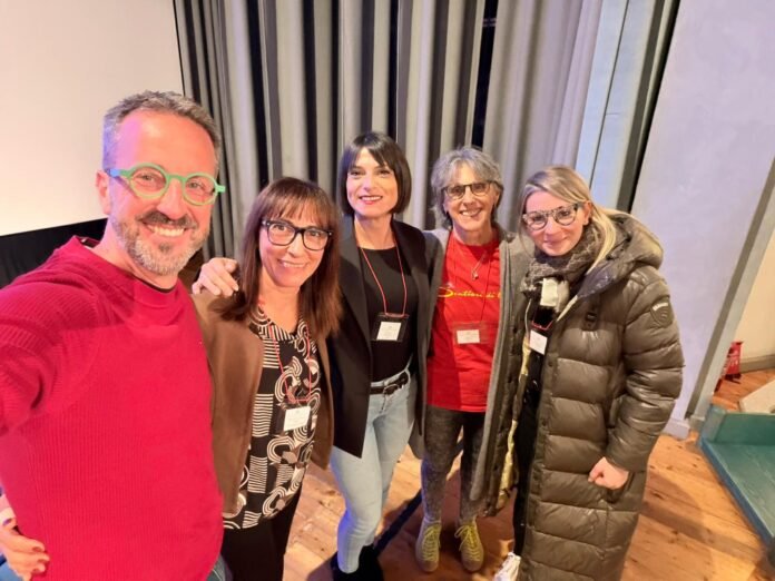 Da sx: Gaetano Terlizzi, Donatella Rizzi (referente area Centro Nord), Roberta Italiano, Roberta Sabbion (presidente SIMonT), Alessandra Sardo