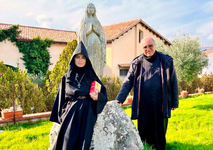 Madre Maria Ioseph e Don Giovanni Corona all'Eremo di Sambuca