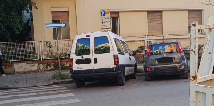 Furto del pulmino di LAB 360