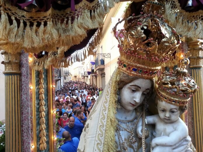 Madonna dell'Udienza di Sambuca di Sicilia (Ph. Confraternita Maria SS. dell'Udienza)
